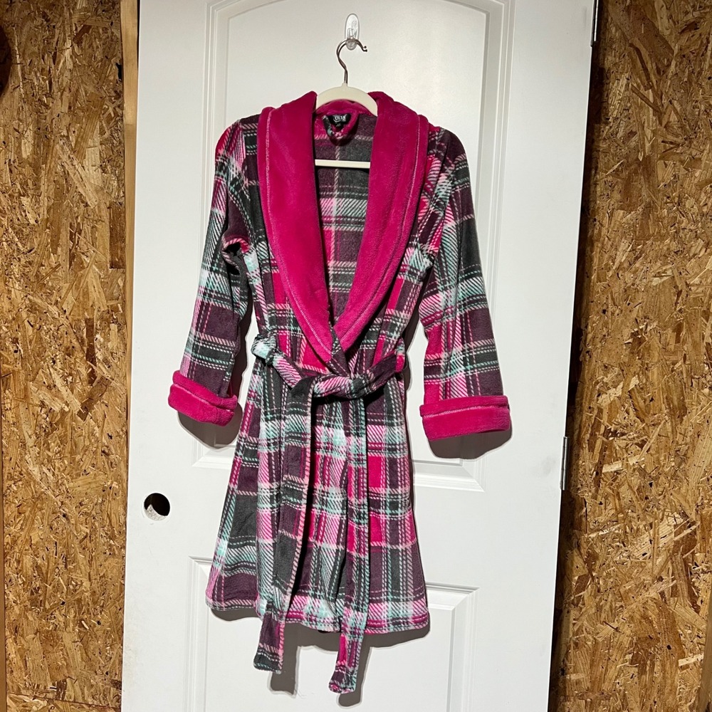 Ulta Beauty Pink Gray Plaid Fleece Robe Shawl Collar Belted Loungewear S/M